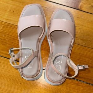 Women's nude Sandals